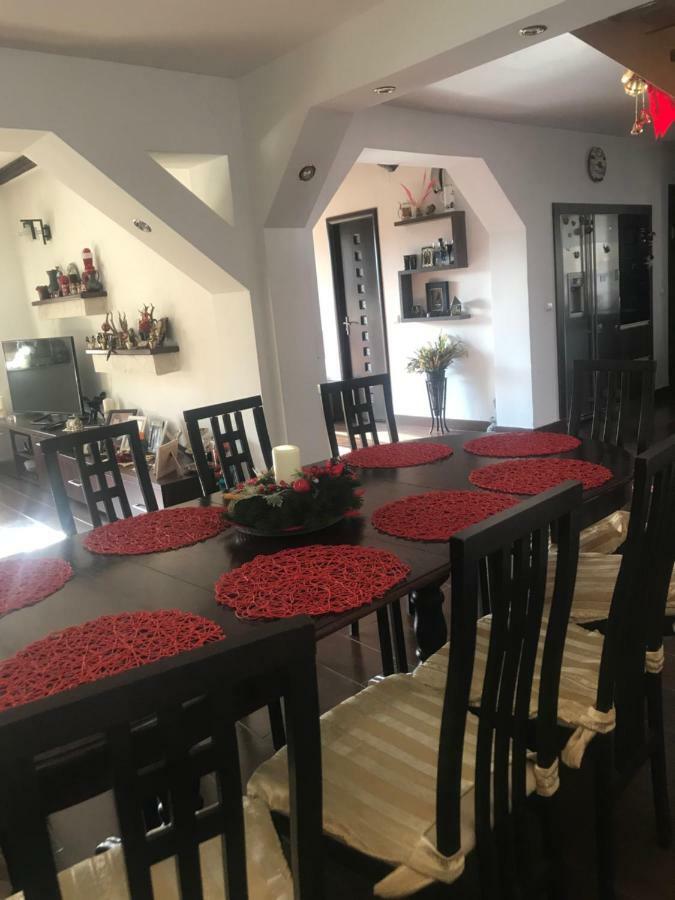 Casa Csiki Villa Rîşnov Kültér fotó